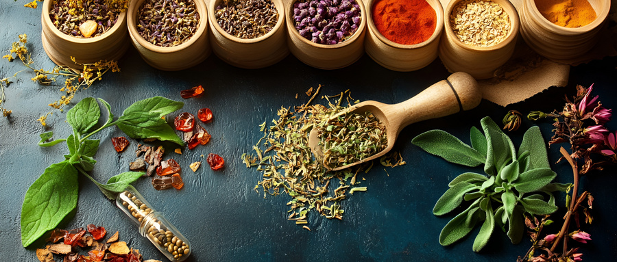 摄图网_601867816_桌面上的健康草药(企业商用).jpg